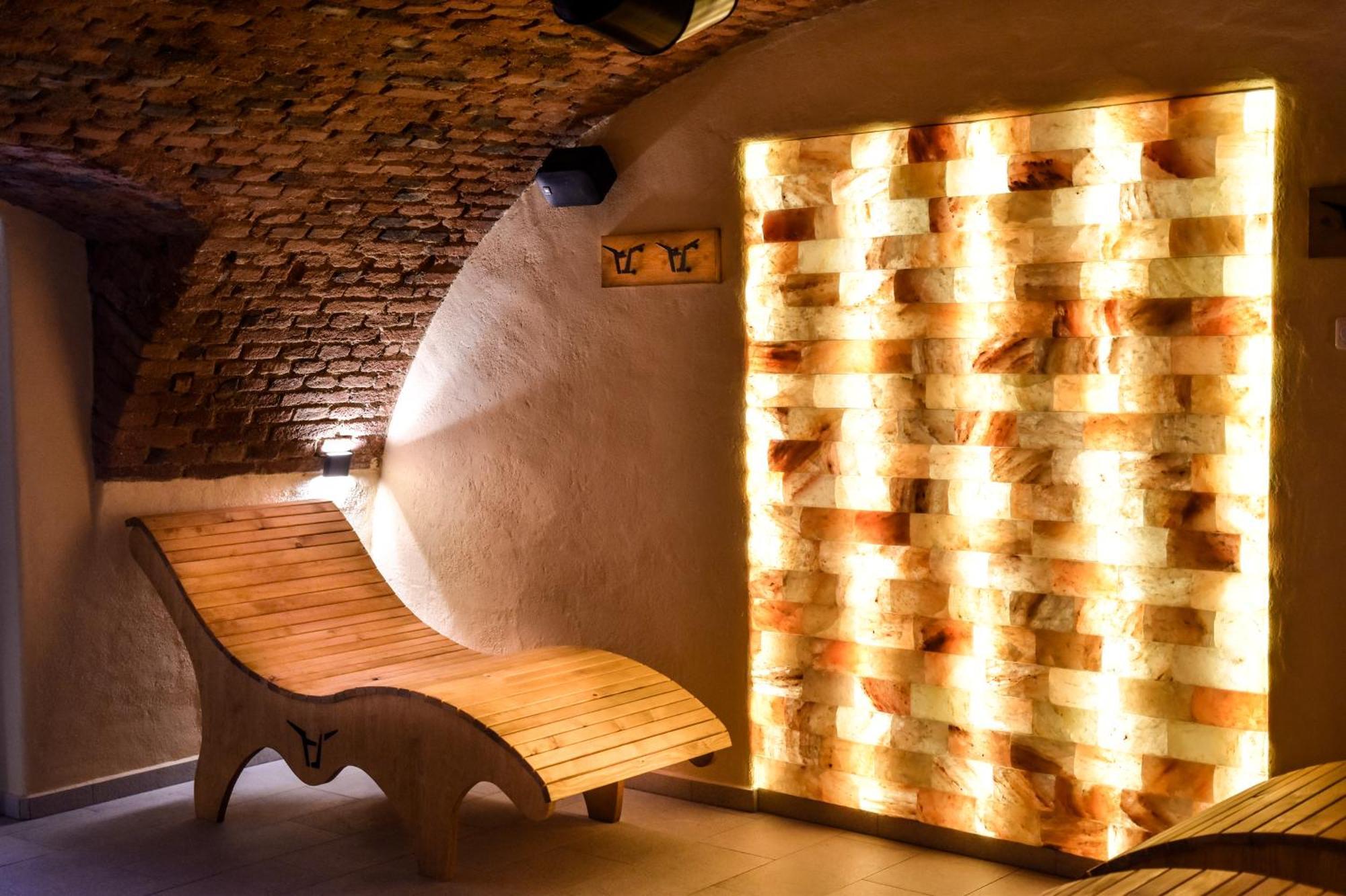 Hotel U Zeleneho Stromu Nepomuk 外观 照片