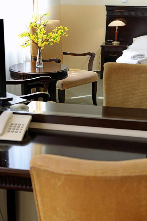 Hotel U Zeleneho Stromu Nepomuk 外观 照片