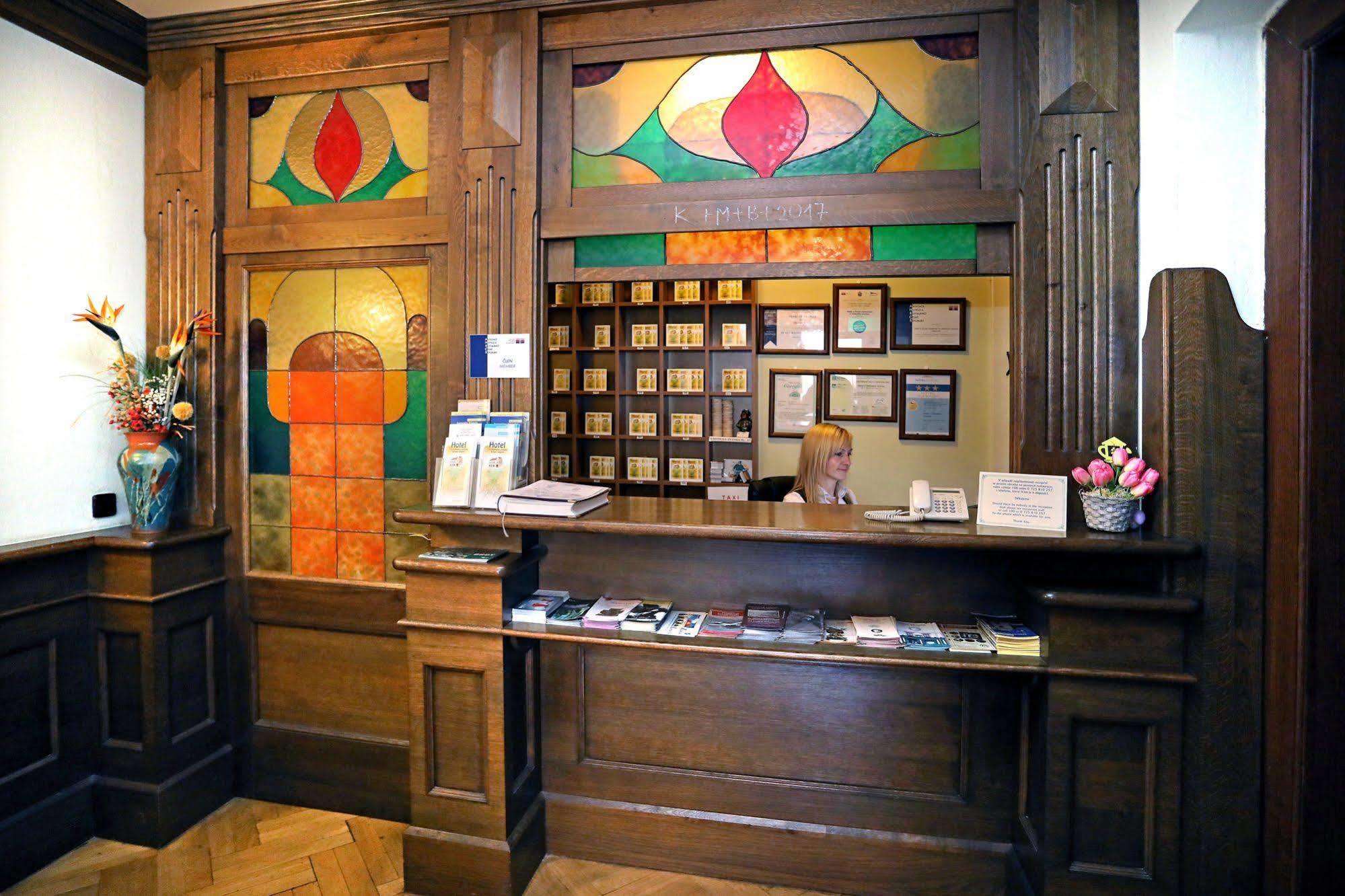 Hotel U Zeleneho Stromu Nepomuk 外观 照片